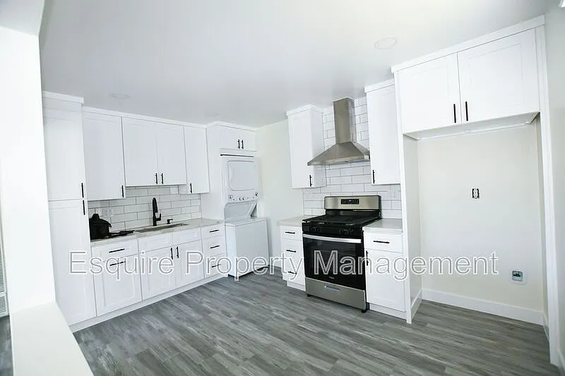 2 bed, 1.0 bath, 768 sqft, $2,550 — Photo 4