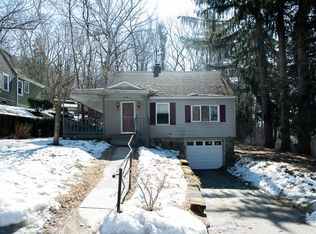 8 Candlewood St, Worcester, MA 01602