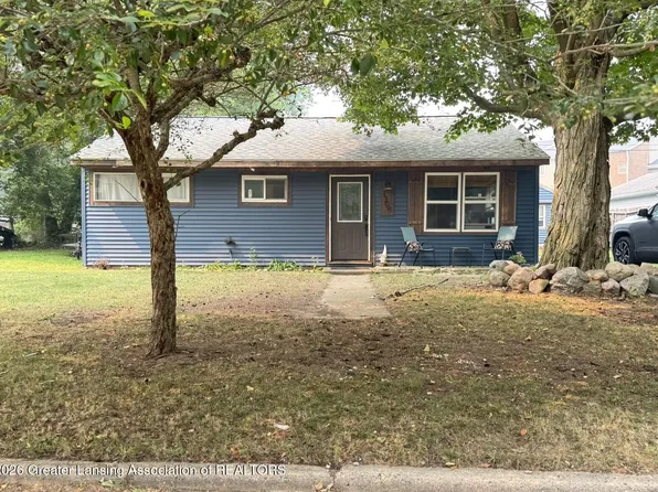 1308 Warwick Dr, Lansing, MI 48910