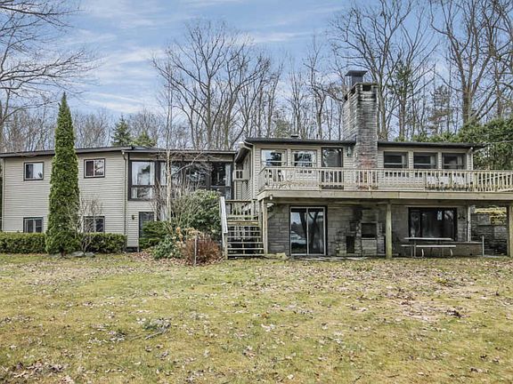 2nd image of 11771 Orchard Park Dr NE