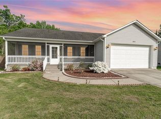 145 Falling Creek Dr, Thomasville, NC 27360