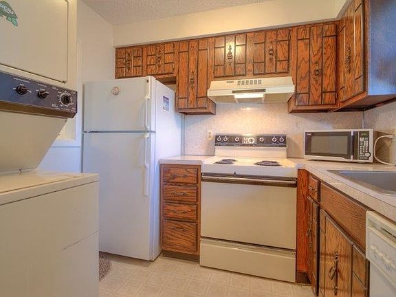 5th image of 3900 Pleasure Ave APT 105