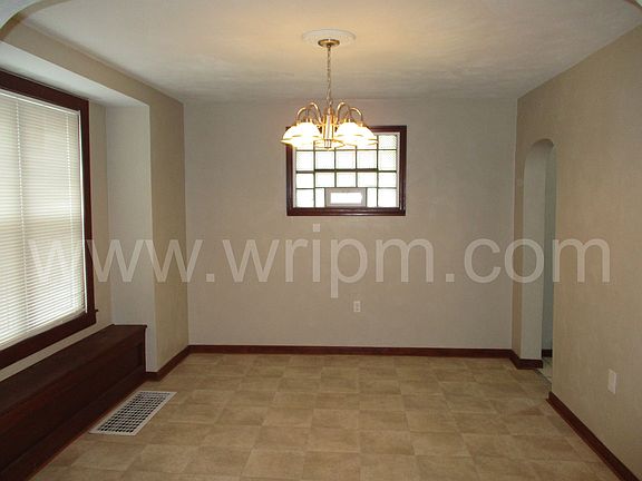 4th image of 923 Gaskill Ave