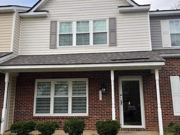 7709 Petrea Ln, Charlotte, NC 28227