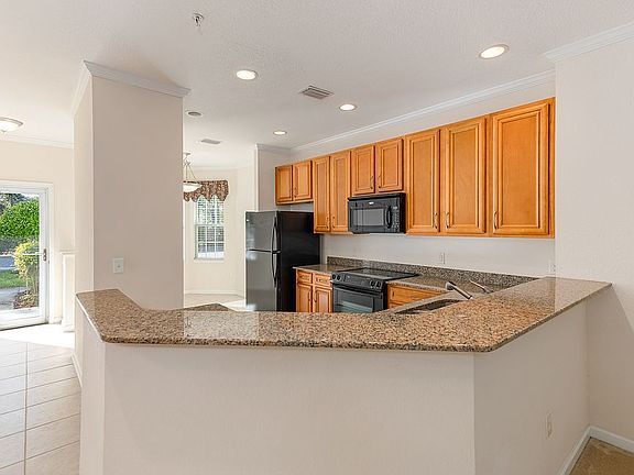 4th image of 225 Bayberry Cir Unit 503