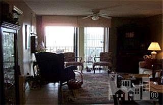 2nd image of 1518 S Lake Park Boulevard #1E