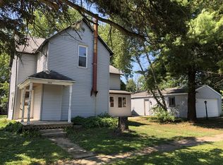 208 S Fletcher St, Mount Morris, IL 61054