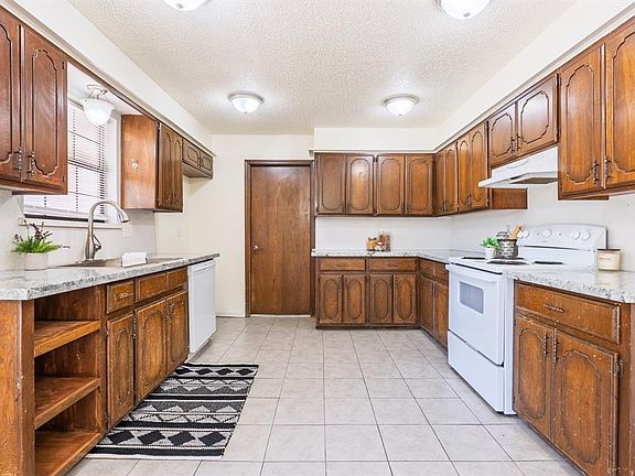 3rd image of 39408 Hazel Dell Rd