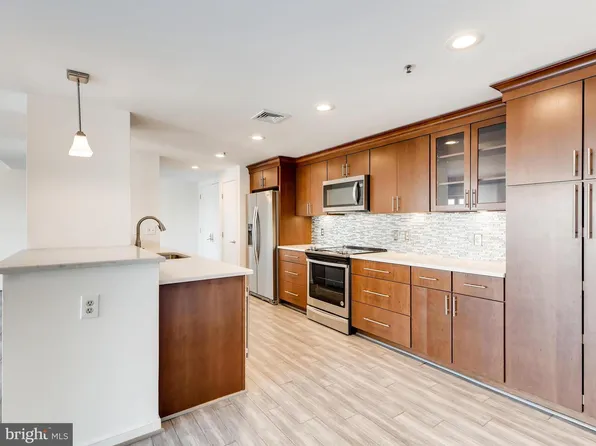 250 President St Unit 509, Baltimore, MD 21202