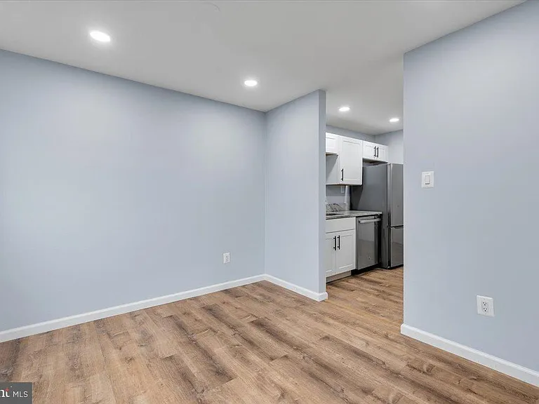 4520 King St #601 — Photo 27