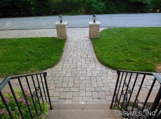 3301 Agnes Blvd, Alton, IL 62002