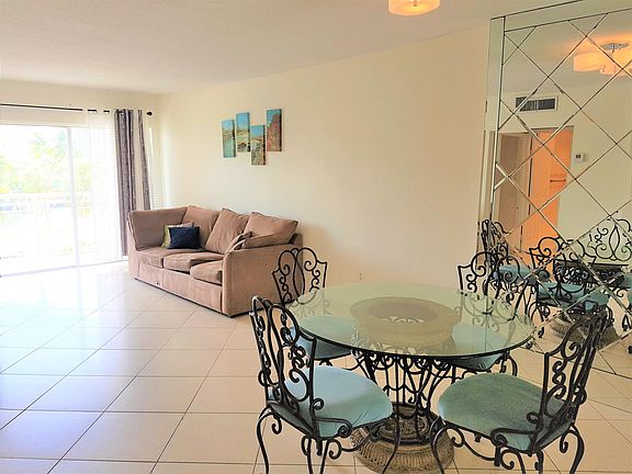 3rd image of 325-400 Kings Point Dr #325