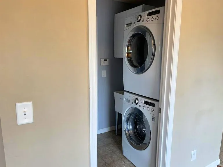 5055 Lake Forest Dr — Photo 35