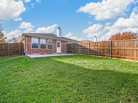 2nd image of 12482 Shepherds Hill Ln