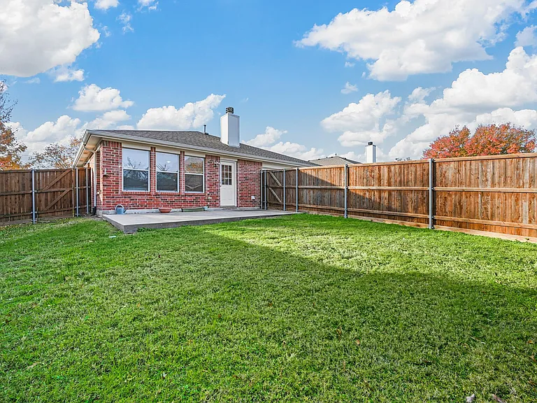 12482 Shepherds Hill Ln — Photo 27