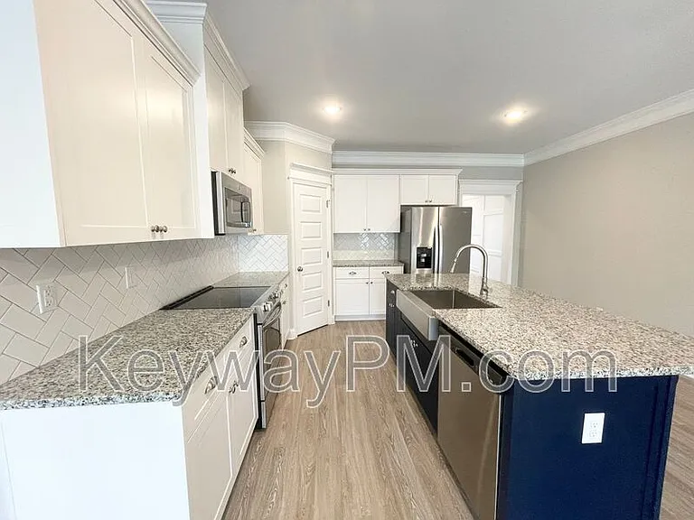 301 Sumac Trl — Photo 6