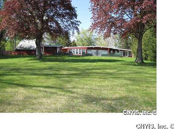 3rd image of 75-77 Brook Hollow Dr
