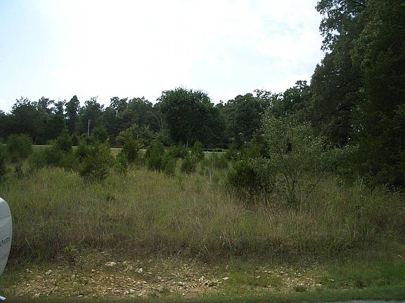 4th image of 1101 Sequoia Dr