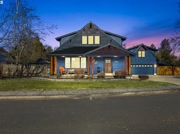 1904 W 11th Ave, Junction City, OR 97448