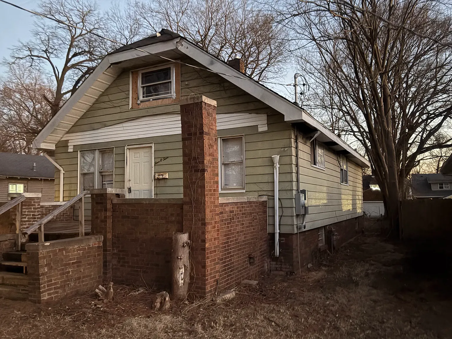 3 bed, 1192 sqft, $1,341 — Photo 2