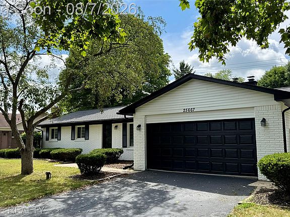 2nd image of 25667 Glamorgan Dr