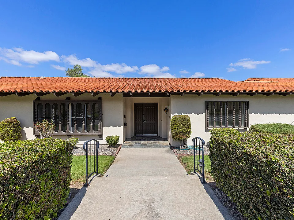 11988 Rancho Bernardo Rd #D