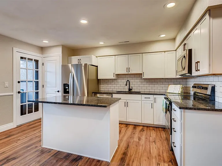 7110 S Gaylord St #L7 — Photo 21