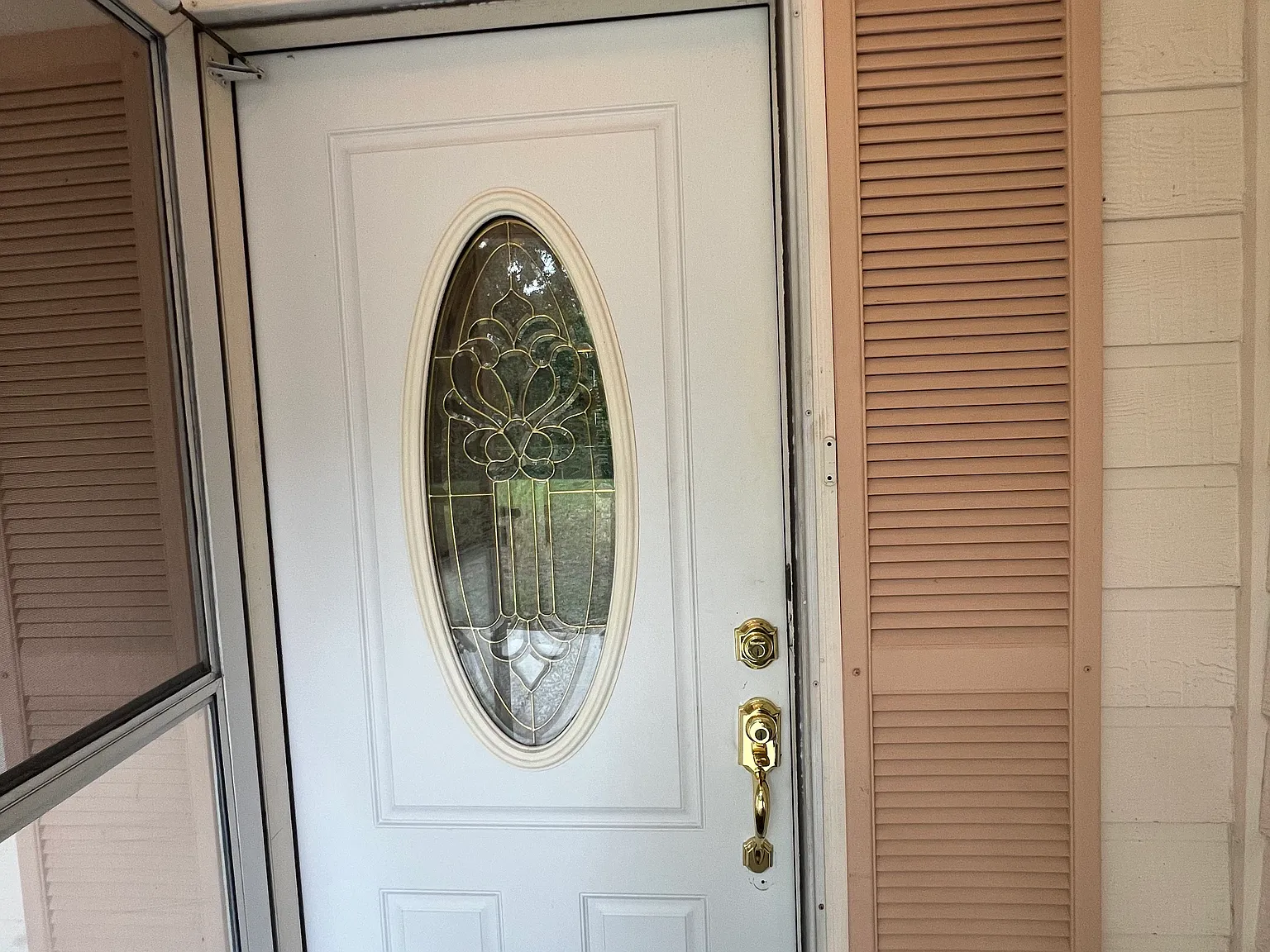 4 bed, 1900 sqft, $2,500 — Photo 3