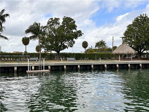 5th image of 7900 Harbor Island Dr APT 1219