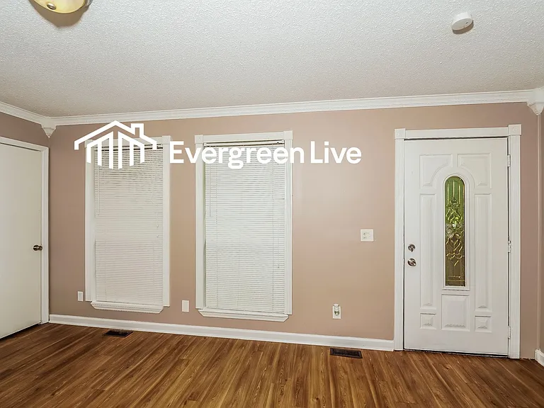 2120 Tall Oak Cir — Photo 2