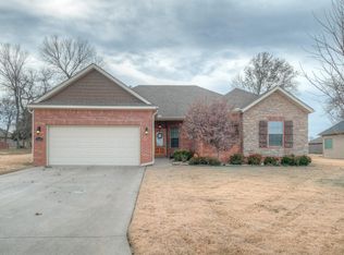 1618 Leighton Ct, Webb City, MO 64870