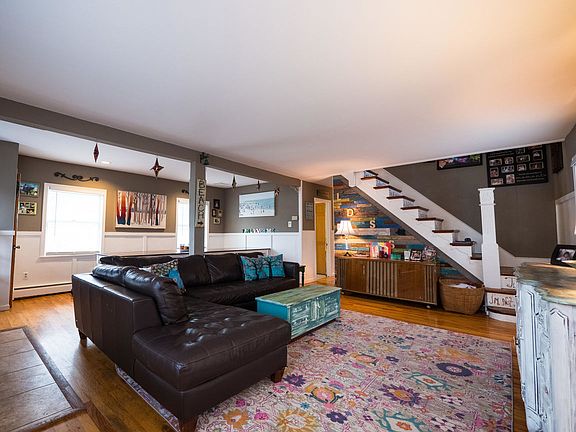 4th image of 104 Tennyson Ave