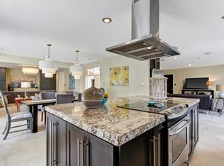 909 Oriental Gardens Rd, Jacksonville, FL 32207