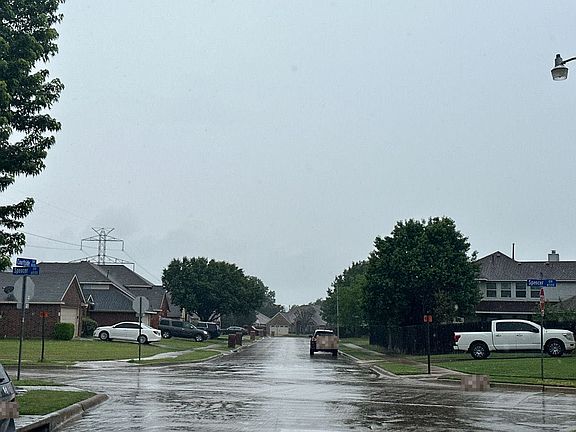 4th image of 1104 Courtside Dr