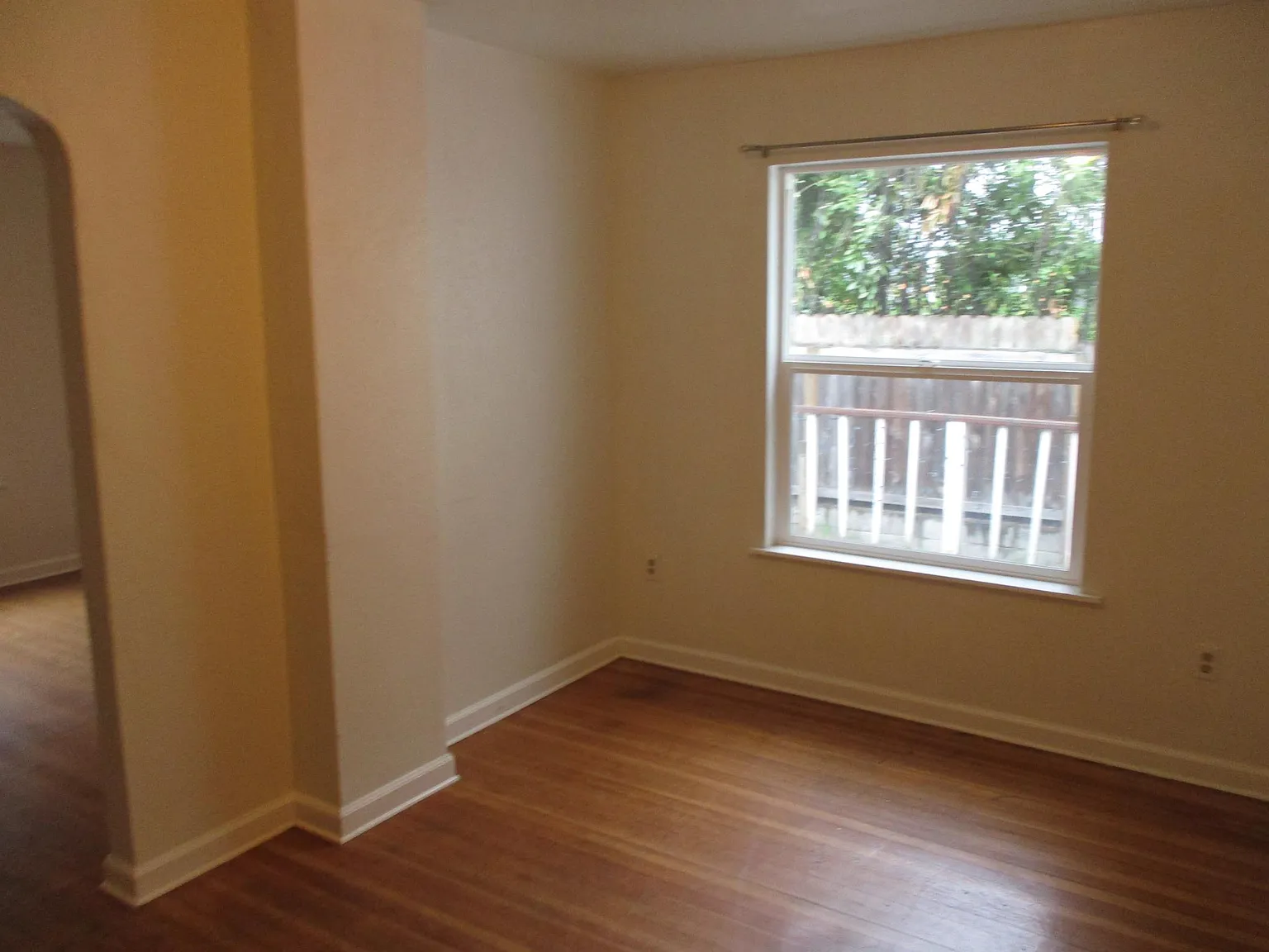 3 bed, 2.5 bath, 1495 sqft, $2,600 — Photo 4