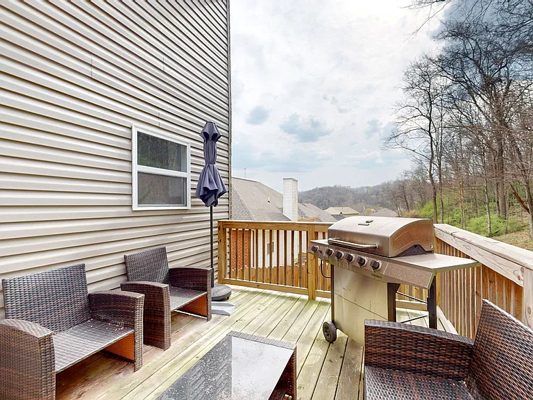 213 Indian Summer Ct — Photo 16
