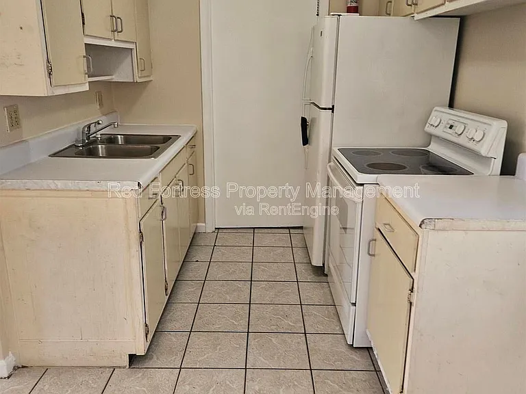 201 Alabama Rd S — Photo 2