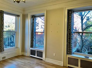 592 Henry St #3F, Brooklyn, NY 11231
