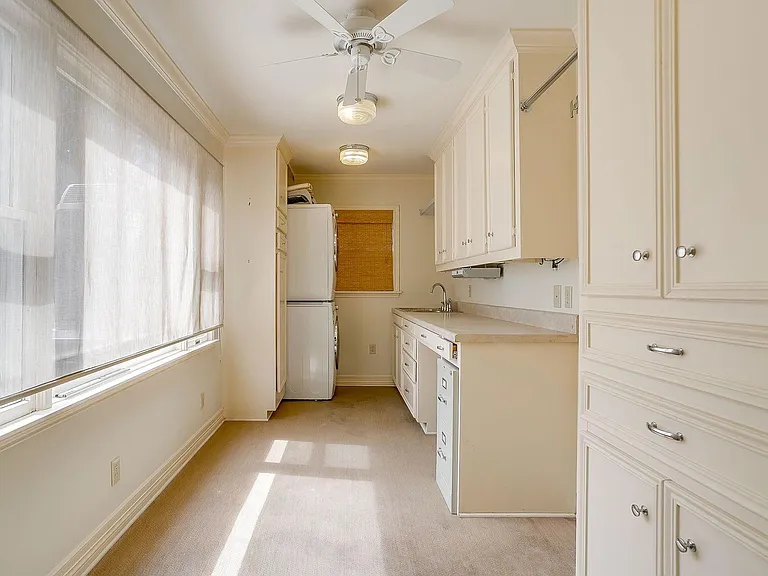901 Washington Ter — Photo 28