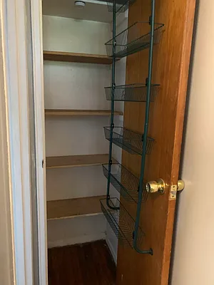 Rented by Voro, LLC | media 11