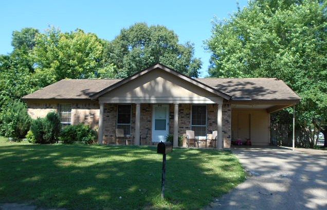 1st image of 2110 Sycamore Dr