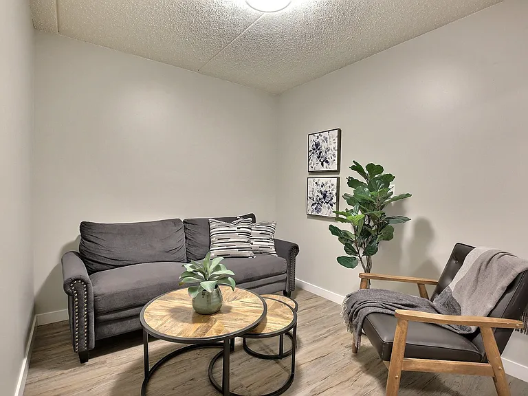 2227 Lorne St #201 — Photo 30