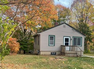 6468 Hill St, Ravenna, OH 44266