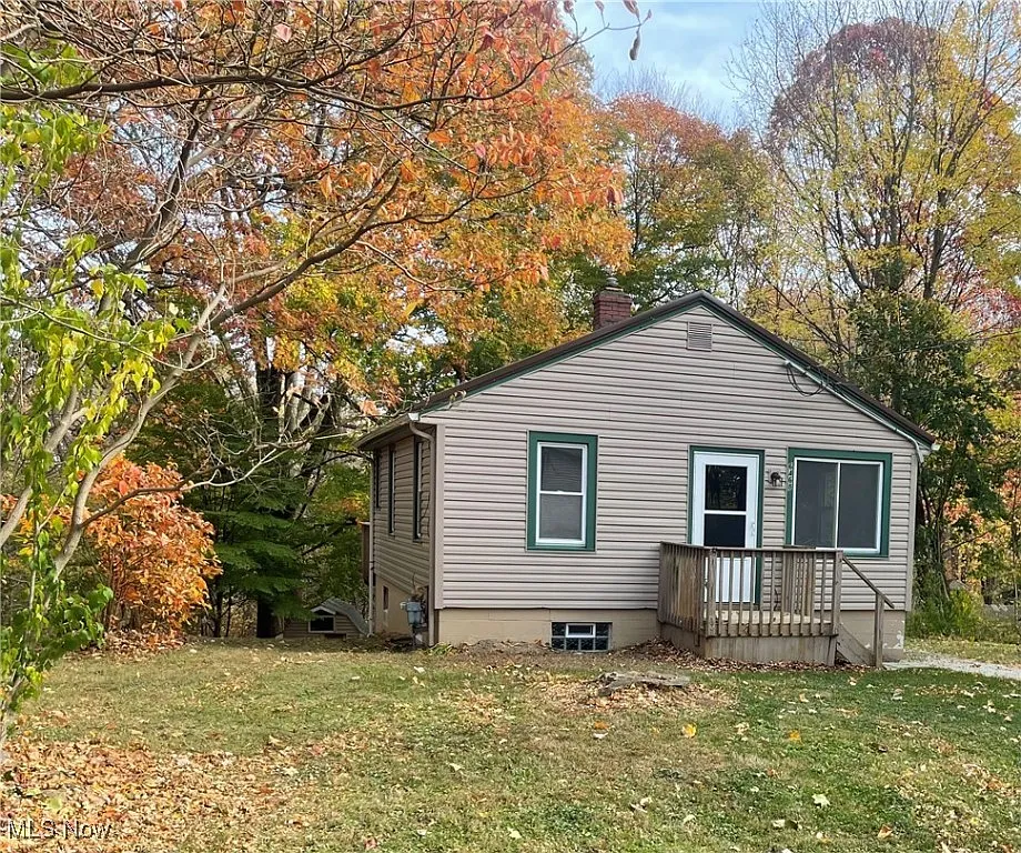 6468 Hill St photo 1