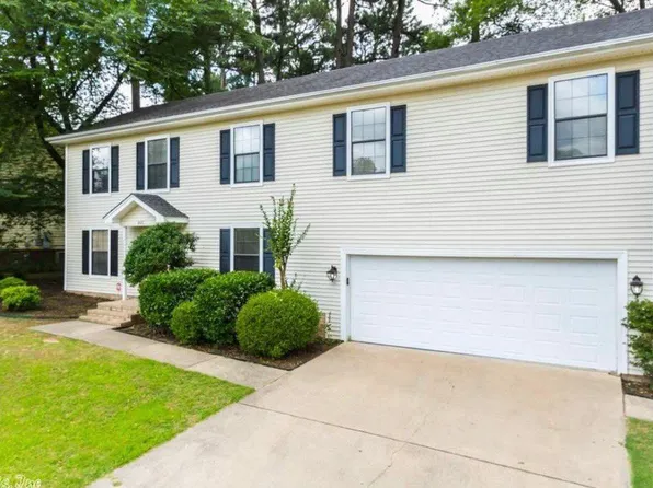 14411 Westbury Dr, Little Rock, AR 72223