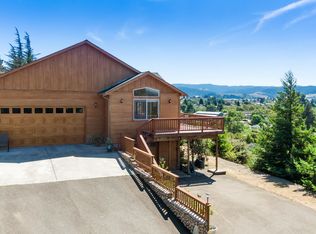 125 Gulliksen Dr, Fortuna, CA 95540