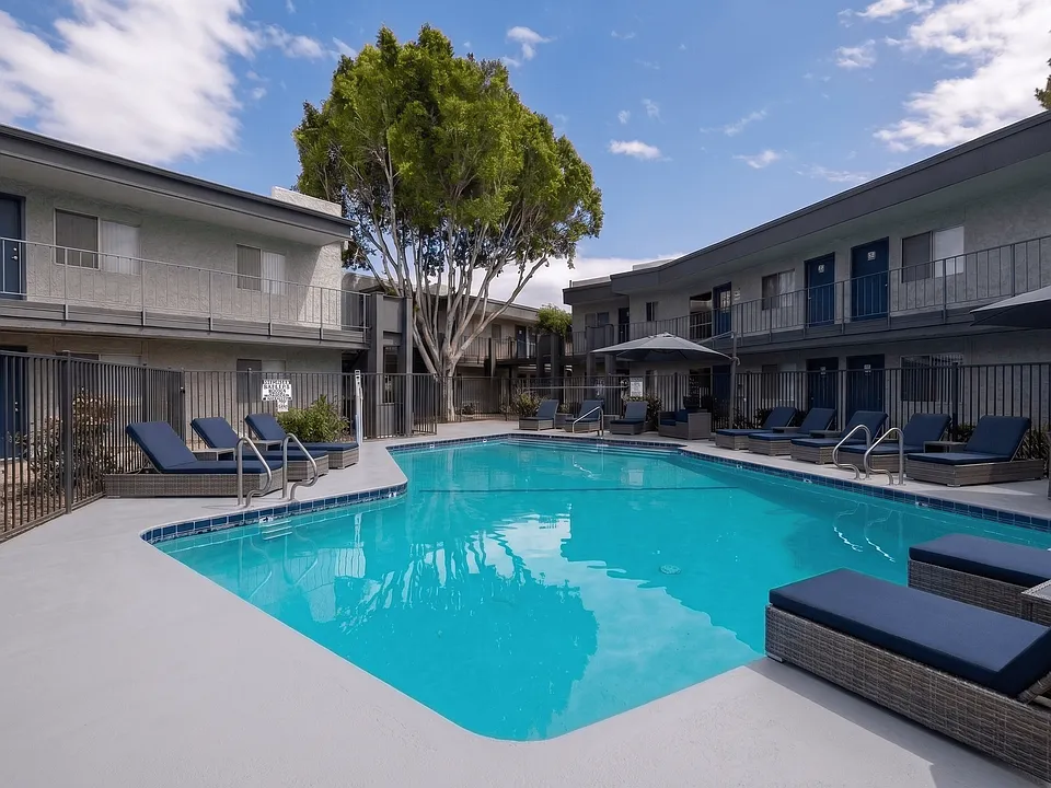 Camelback Cove Apartments