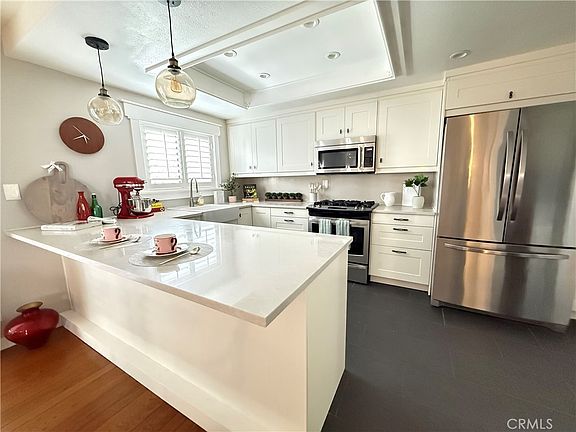 3rd image of 312 Pasadena Ave #10-C