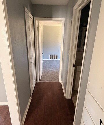 5th image of 3737 SE 24th St