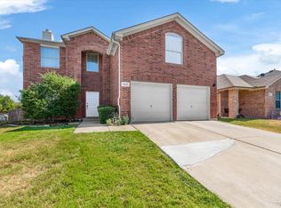 1047 Stream Dr, Grand Prairie, TX 75052